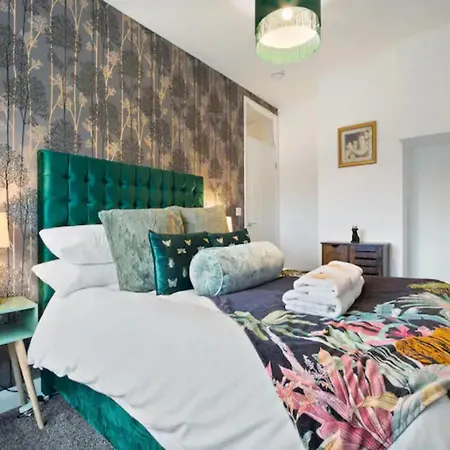 Semesterbostad 8 Eighth Ave Retreat On The Beautiful 4-bed Pass The Keys *