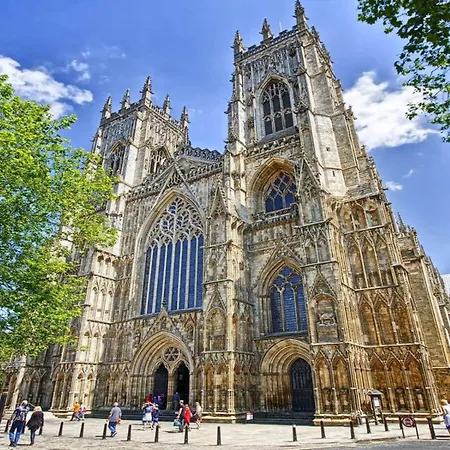 8 Eighth Ave Retreat On The Beautiful 4-bed Pass The Keys