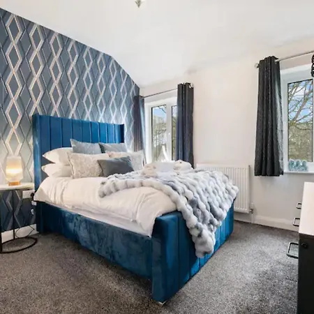 8 Eighth Ave Retreat On The Beautiful 4-bed Pass The Keys *