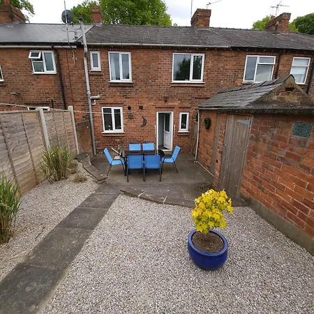 8 Eighth Ave Retreat On The Beautiful 4-bed Pass The Keys