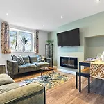 度假居 8 Eighth Ave Retreat On The Beautiful 4-bed Pass The Keys 约克